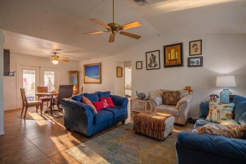 Villa ou maison à vendre à Vero Beach, Floride: 2 chambres, 106.56 m2 № 2387034 - photo 3