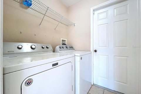 House in Spring Hill, Florida 3 bedrooms, 141.77 sq.m. № 1839874 - photo 15