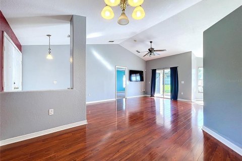House in Spring Hill, Florida 3 bedrooms, 141.77 sq.m. № 1839874 - photo 28