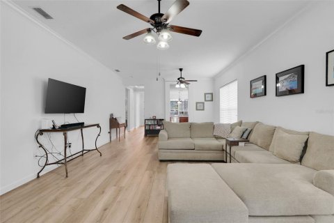 House in Tavares, Florida 3 bedrooms, 161.37 sq.m. № 1869347 - photo 16