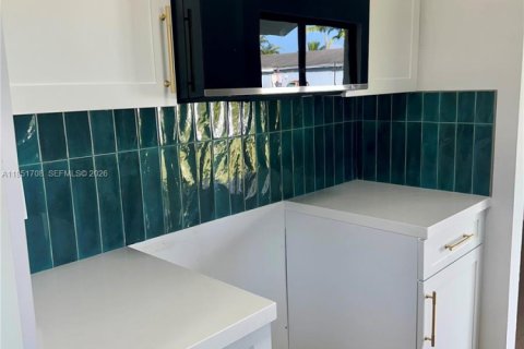 Casa en venta en Homestead, Florida, 3 dormitorios, 123.93 m2 № 2007436 - foto 6