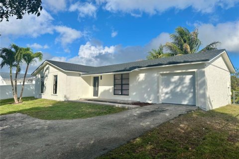 Casa en venta en Homestead, Florida, 3 dormitorios, 123.93 m2 № 2007436 - foto 4