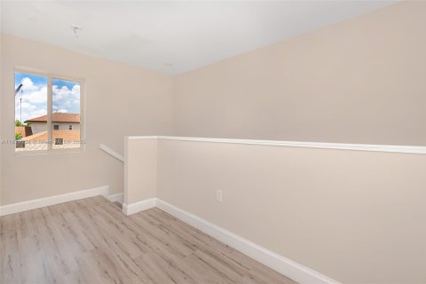 Touwnhouse à vendre à Fort Lauderdale, Floride: 3 chambres, 95.88 m2 № 1766713 - photo 13