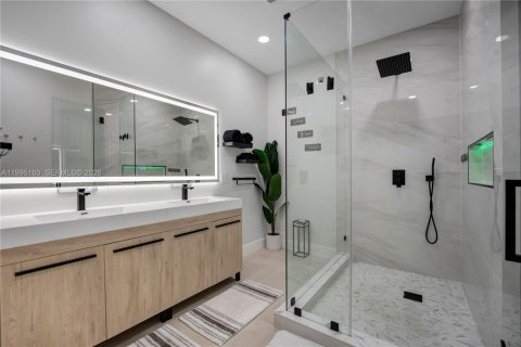 Townhouse in Miramar, Florida 3 bedrooms, 165.55 sq.m. № 2066368 - photo 26