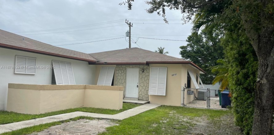 Casa en Cutler Bay, Florida 3 dormitorios, 117.06 m2 № 1928785
