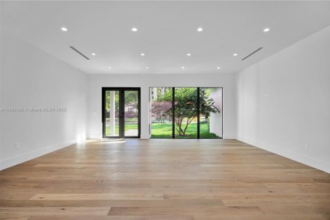 Casa en venta en Palmetto Bay, Florida, 5 dormitorios, 232.44 m2 № 1938819 - foto 6