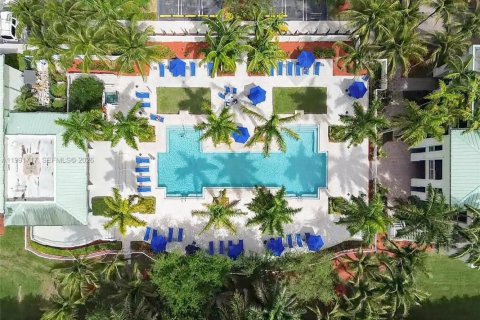 Купить кондоминиум в Дорал, Флорида 1 комната, 99.41м2, № 2056145 - фото 15