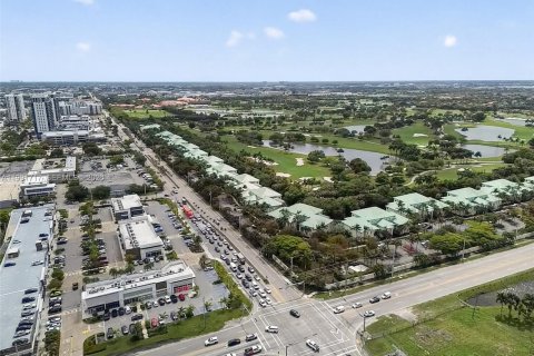 Купить кондоминиум в Дорал, Флорида 1 комната, 99.41м2, № 2056145 - фото 18