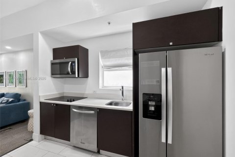 Купить кондоминиум в Дорал, Флорида 1 комната, 99.41м2, № 2056145 - фото 6