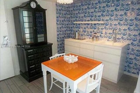 Снять в аренду кондоминиум в Майами-Бич, Флорида 1 спальня, 64.47м2, № 1996739 - фото 14