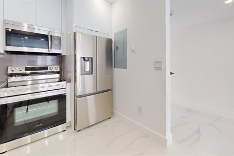 Condominio en venta en Aventura, Florida, 2 dormitorios, 106.19 m2 № 1981234 - foto 22