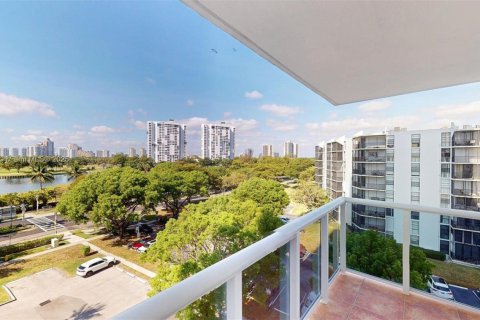 Condominio en venta en Aventura, Florida, 2 dormitorios, 106.19 m2 № 1981234 - foto 26