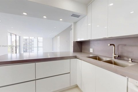 Condominio en venta en Aventura, Florida, 2 dormitorios, 106.19 m2 № 1981234 - foto 23