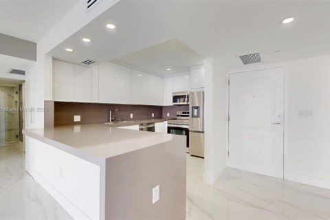 Condominio en venta en Aventura, Florida, 2 dormitorios, 106.19 m2 № 1981234 - foto 24