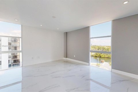 Condominio en venta en Aventura, Florida, 2 dormitorios, 106.19 m2 № 1981234 - foto 28