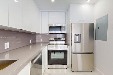 Condominio en venta en Aventura, Florida, 2 dormitorios, 106.19 m2 № 1981234 - foto 21