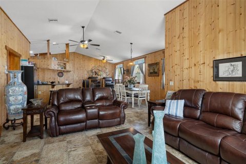 Villa ou maison à vendre à Homosassa, Floride: 3 chambres, 180.79 m2 № 2143997 - photo 10