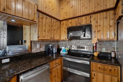 Villa ou maison à vendre à Homosassa, Floride: 3 chambres, 180.79 m2 № 2143997 - photo 18