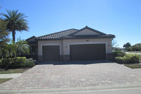 House in Venice, Florida 3 bedrooms, 172.61 sq.m. № 2395820