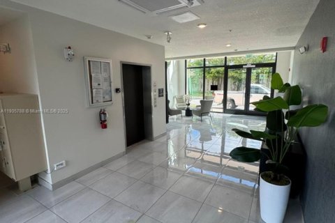 Copropriété à vendre à Doral, Floride: 3 chambres, 104.42 m2 № 1965776 - photo 6