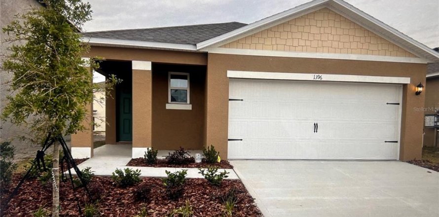 House in Davenport, Florida 3 bedrooms, 150.97 sq.m. № 2224849