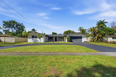 Купить виллу или дом в Плантация, Флорида 3 спальни, 162.76м2, № 2024946 - фото 1