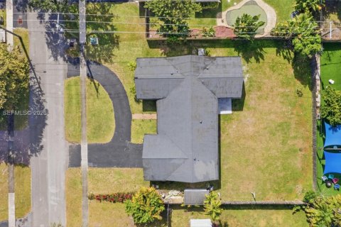 Купить виллу или дом в Плантация, Флорида 3 спальни, 162.76м2, № 2024946 - фото 29