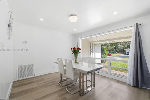 Купить виллу или дом в Плантация, Флорида 3 спальни, 162.76м2, № 2024946 - фото 11