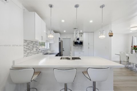 Купить виллу или дом в Плантация, Флорида 3 спальни, 162.76м2, № 2024946 - фото 8