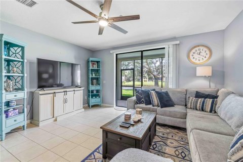 Touwnhouse à vendre à Bradenton, Floride: 3 chambres, 141.21 m2 № 2100514 - photo 10