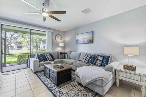 Touwnhouse à vendre à Bradenton, Floride: 3 chambres, 141.21 m2 № 2100514 - photo 8
