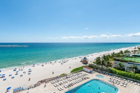 Copropriété à vendre à Sunny Isles Beach, Floride: 33.44 m2 № 2049980 - photo 4