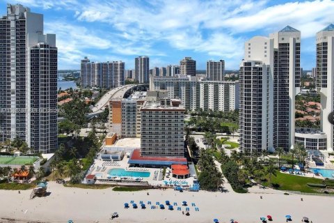 Copropriété à vendre à Sunny Isles Beach, Floride: 33.44 m2 № 2049980 - photo 26