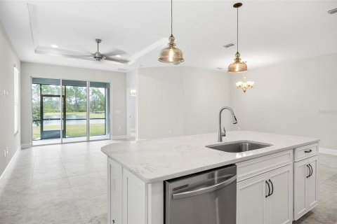 House in Palm Coast, Florida 2 bedrooms, 144.74 sq.m. № 1554778 - photo 13