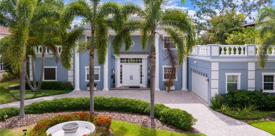 Casa en Tampa, Florida 5 dormitorios, 409.98 m2 № 1689749