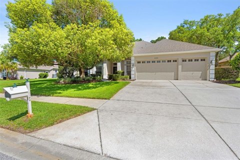 Villa ou maison à vendre à Spring Hill, Floride: 4 chambres, 319.31 m2 № 2148122 - photo 2