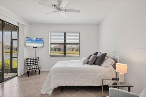 House in Port Charlotte, Florida 2 bedrooms, 144.37 sq.m. № 1650095 - photo 16