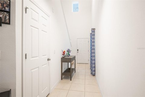 Casa en venta en Davenport, Florida, 4 dormitorios, 226.68 m2 № 2410636 - foto 3
