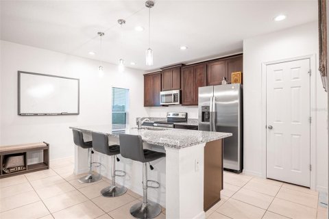 Casa en venta en Davenport, Florida, 4 dormitorios, 226.68 m2 № 2410636 - foto 8