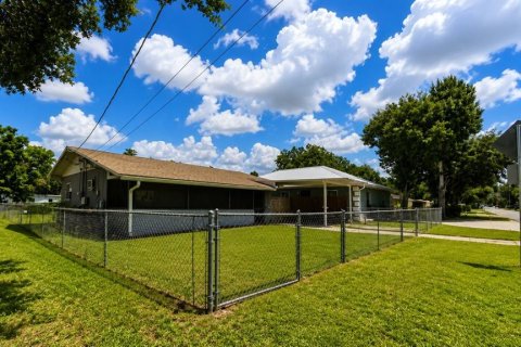 House in Winter Haven, Florida 2 bedrooms, 78.04 sq.m. № 2120993 - photo 2
