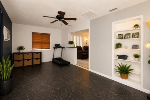 House in Winter Haven, Florida 2 bedrooms, 78.04 sq.m. № 2120993 - photo 5