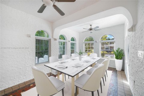 Villa ou maison à vendre à Miami, Floride: 4 chambres, 285.86 m2 № 1936600 - photo 7