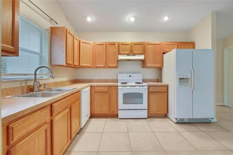 Appartement à louer à Homosassa, Floride: 2 chambres, 98.29 m2 № 2408666 - photo 8