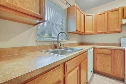 Appartement à louer à Homosassa, Floride: 2 chambres, 98.29 m2 № 2408666 - photo 9