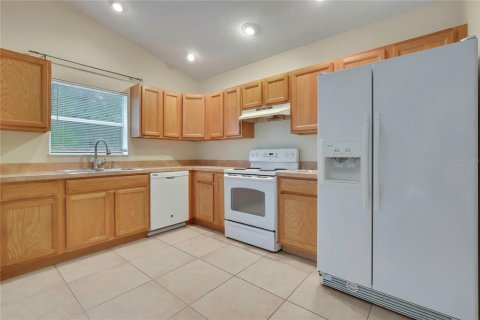 Appartement à louer à Homosassa, Floride: 2 chambres, 98.29 m2 № 2408666 - photo 10