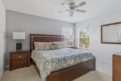 House in Davenport, Florida 6 bedrooms, 267.19 sq.m. № 2196644 - photo 22