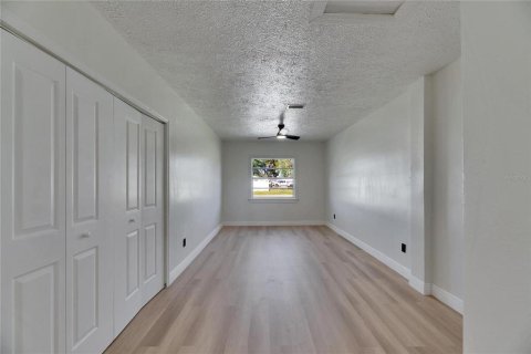 House in Apollo Beach, Florida 3 bedrooms, 107.4 sq.m. № 1526615 - photo 29