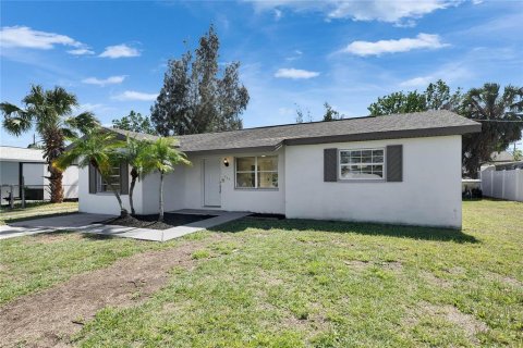 House in Apollo Beach, Florida 3 bedrooms, 107.4 sq.m. № 1526615 - photo 8