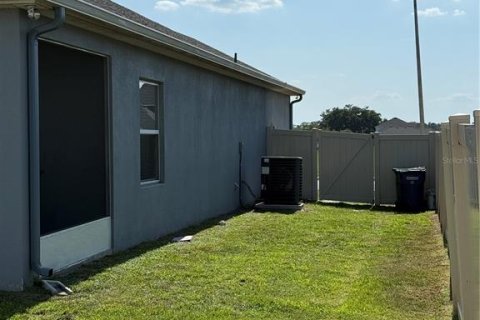 House in Winter Haven, Florida 4 bedrooms, 189.61 sq.m. № 1750021 - photo 4