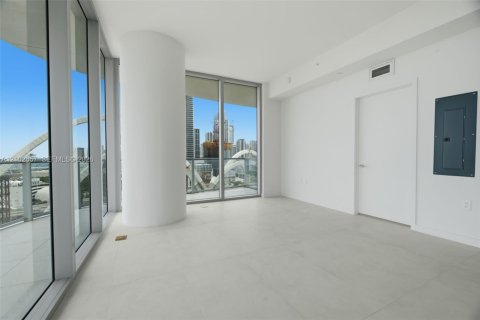 Copropriété à louer à Miami, Floride: 3 chambres, 175.59 m2 № 2407489 - photo 13